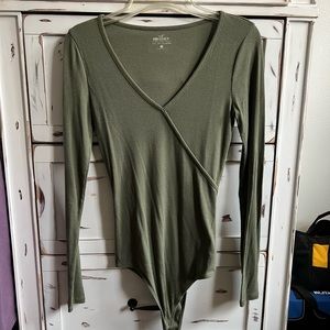 Hollister Long Sleeve Bodysuit